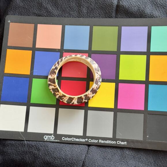 Vintage Carved Tiger Cowrie Polished Shell Bangle Bracelet Mother of Pearl Boho - Picture 9 of 14